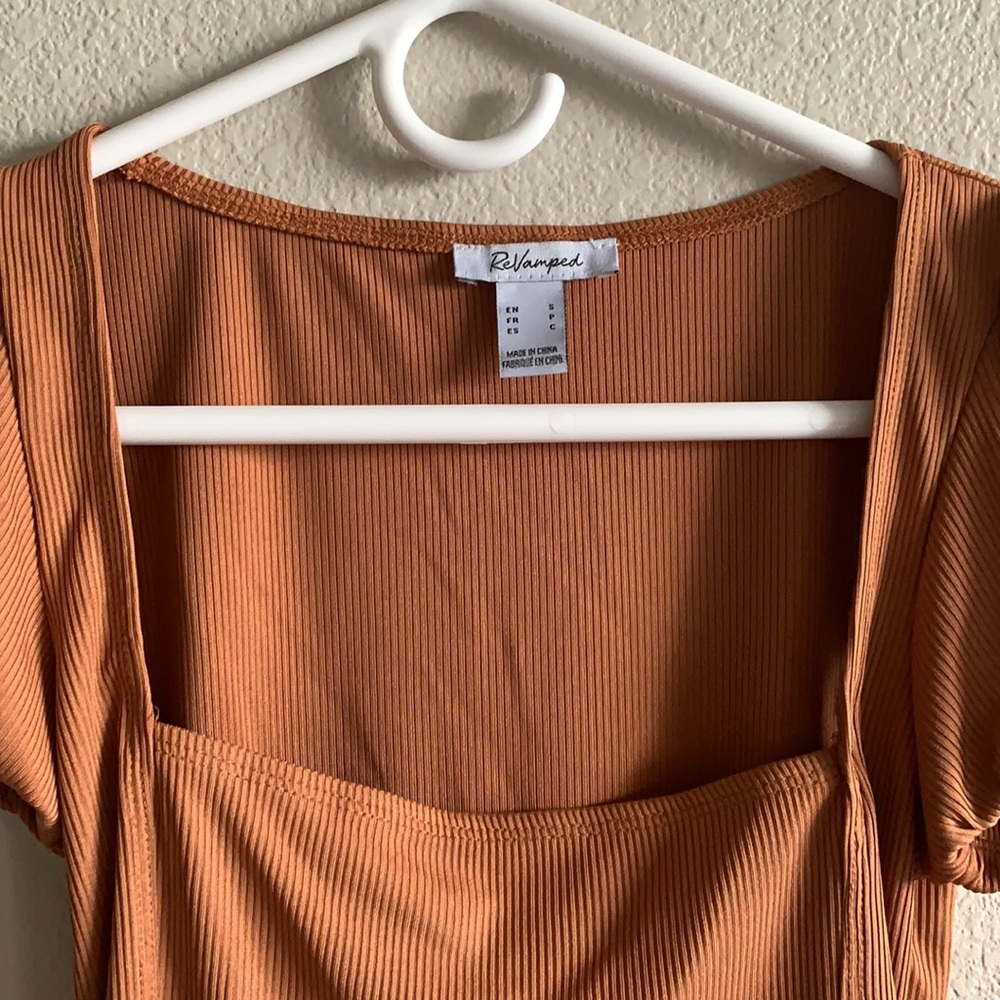 🌻3/$25 rusty orange bodysuit - Picture 2 of 5